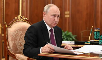 Putin zwraca się do Korei Północnej, "bo jest zdesperowany"