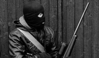 Agent-antyterrorysta przed sądem. Sprzedawał tajne dane osobowe przestępcom