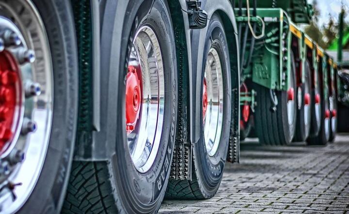 Rewolucja w transporcie? E-ciężarówki trafią do Polski!