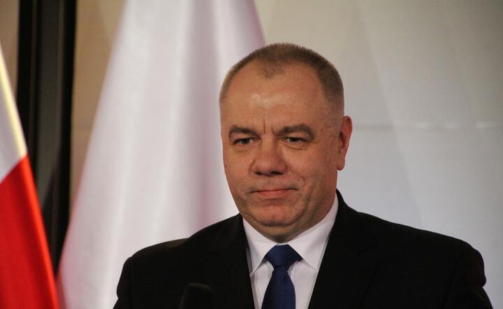 O co chodzi w atakach na wicepremiera Jacka Sasina?