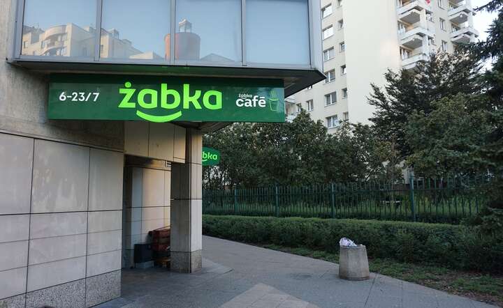 Triumfalny powrót sklepów osiedlowych