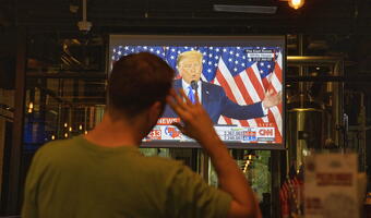 W 23 stanach wygrał Trump, w 18 Biden