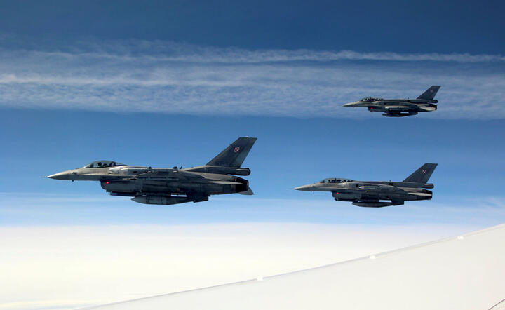 F-16 / autor: pixabay
