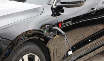 PE chce stacji ładowania co 60 km, VW nie ma nic przeciw