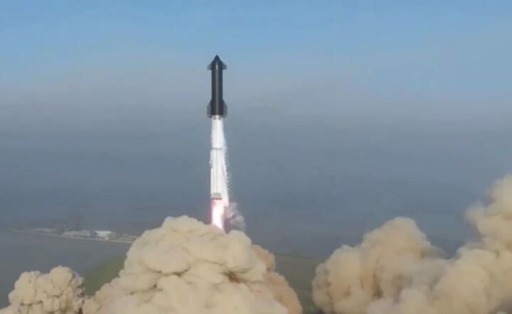Start SpaceX / autor: PAP/EPA/SPACEX HANDOUT
