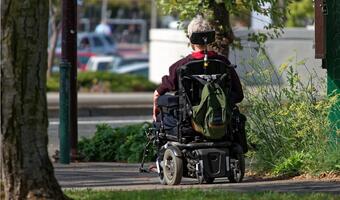 Przyznano już 401 tys. świadczeń "500 plus dla osób niesamodzielnych"