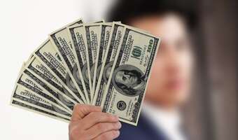 Dolar w natarciu