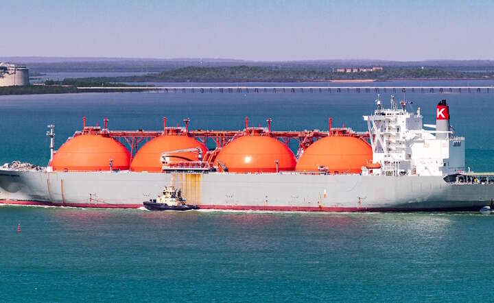 Przełom? Pierwszy tankowiec LNG przepływa Cieśninę Ormuz