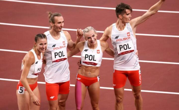 Polska sztafeta mieszana  / autor: PAP/Leszek Szymański 