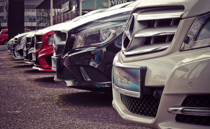 Mercedes-Benz nie chce elektryków. Będą spalinowe