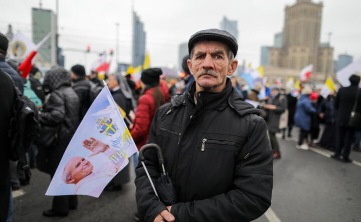 Narodowy Marsz Papieski w rocznicę śmierci Jana Pawła II, 2 bm. w Warszawie / autor: PAP/Albert Zawada