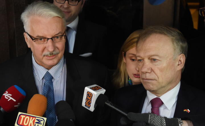 Minister spraw zagranicznych Witold Waszczykowski i ambasador Niemiec w Polsce Rolf Nikel po rozmowach w MSZ, fot. PAP/Radek Pietruszka  