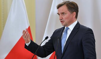 Ziobro: Konstytucja i normalność ponad nad unijnym politykierstwem