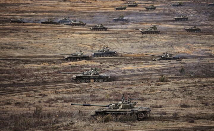 Rosyjska i białoruska armia podczas manewrów / autor: PAP/EPA/BELARUSIAN DEFENCE MINISTRY PRESS SERVICE/HANDOUT