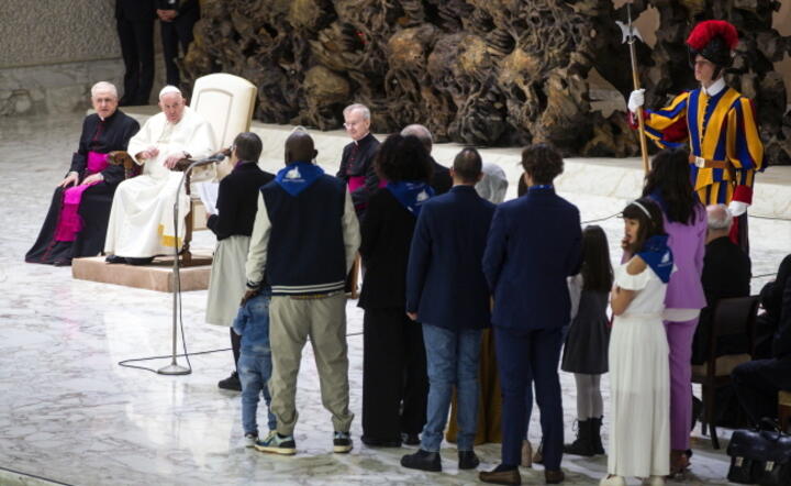 Migranci na audiencji papieskiej dla Wspólnoty Sant'Egidio / autor: PAP/EPA/ANGELO CARCONI
