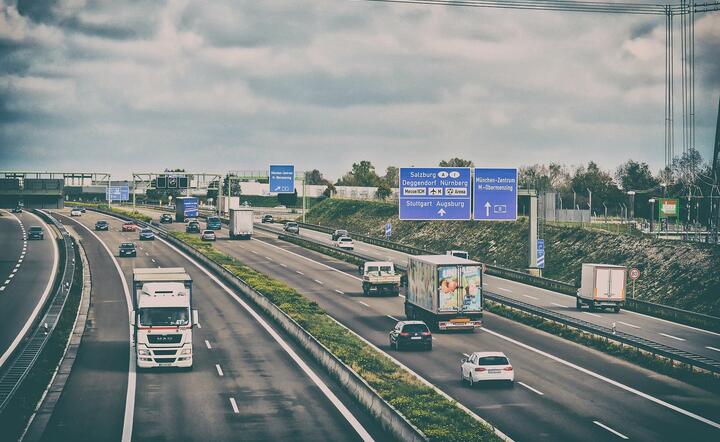 Transport drogowy / autor: pixabay