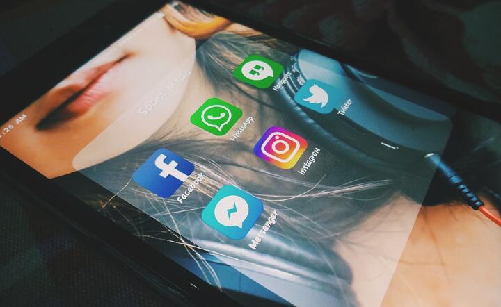 KE zablokuje Facebook? „To co wyprawia z danymi to anarchia”