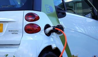 Duży wzrost rejestracji samochodów elektrycznych