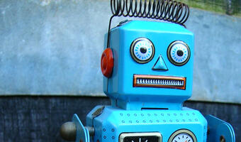 Do fabryk w Polsce trafia coraz więcej robotów