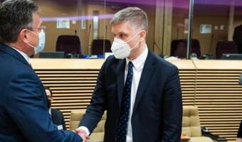 Min. Nowak o kluczowych wyzwaniach w produkcji baterii