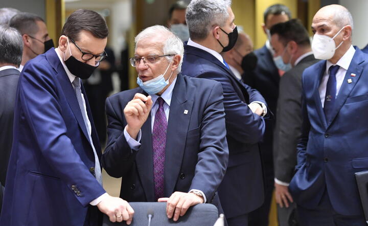 Mateusz Morawiecki i  Josep Borrell / autor: PAP/EPA