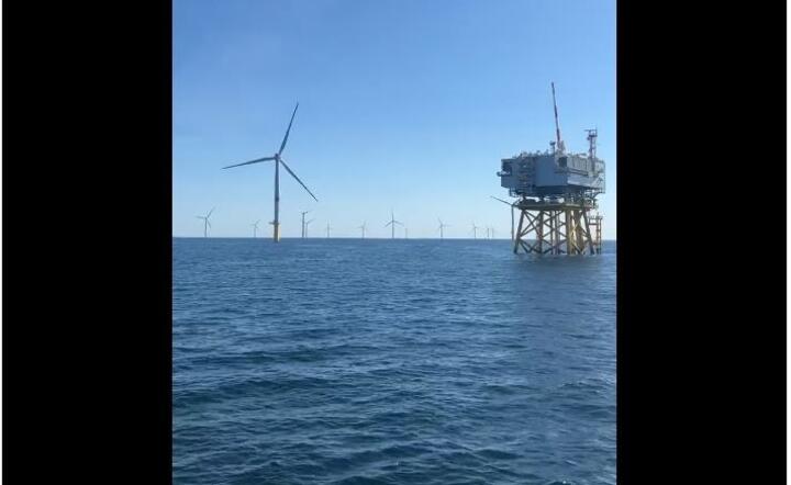 Farma wiatrowa Saint - Nazaire / autor: Twitter