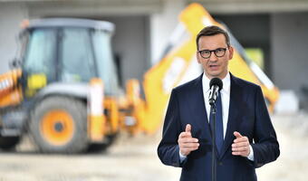 Premier: Ekspresowe wakacje kredytowe