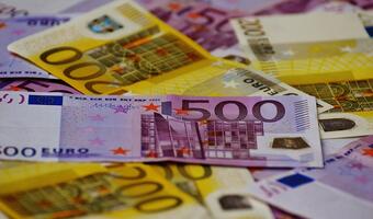 Komisarz UE wzywa, by nie igrać z ogniem w sprawie pomocy dla Grecji
