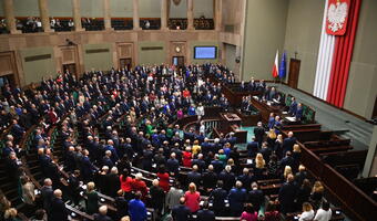 Projekt ustawy zamrażający ceny gazu wraca do komisji
