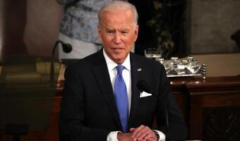 Biden: Gospodarka jest na fali, a COVID w odwrocie