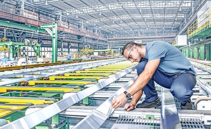 Hala produkcyjna profili aluminiowych Grupy Kęty / autor: materiały prasowe Grupa Kęty