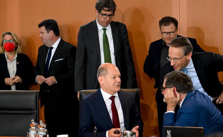 Przed posiedzeniem niemieckiego rządu / autor: PAP/EPA