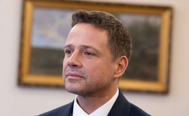 Prezydent Warszawy Rafał Trzaskowski zdaniem radnych zasłużył na maksymalną możliwą podwyżkę uposażenia / autor: Fratria / Andrzej Wiktor