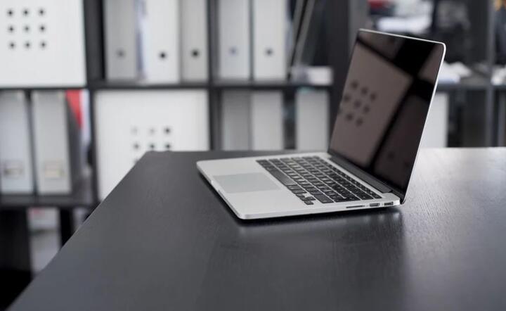 Z SGGW skradziono komputer z danymi osobowymi studentów / autor: Pixabay