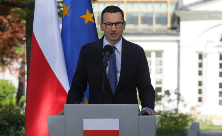 "Barwy niezwyciężone!" - premier w Dzień Flagi
