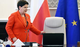 Szydło o rządach PO: miał upaść LOT i kopalnie, stocznie zlikwidowano