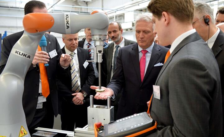 Test robota w fabryce Skoda Auto, fot. materiały prasowe