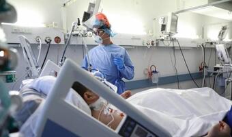 Raport MZ: 1 tys. nowych zakażeń, zmarło 151 osób