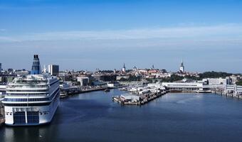 Amerykański niszczyciel w Tallinie