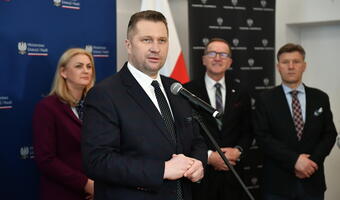 Czarnek: To nasz pomysł. 120 centrów umiejętności