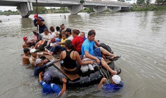 Karawana migrantów weszła do Meksyku