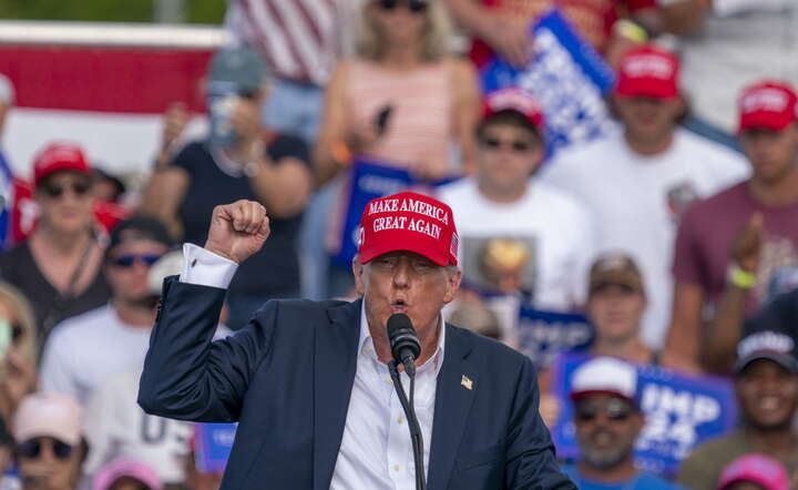 Donald Trump na kampanijnym szlaku / autor: SHAWN THEW/EPA/PAP