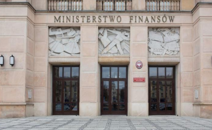 MF: Deficyt budżetu w 2021 roku szacowany jest na ok. 13 mld