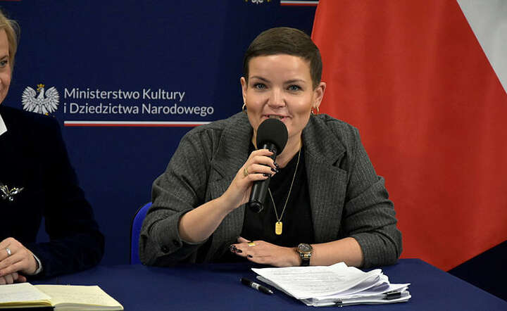 Kolejne 180 mln zł dla TVP w likwidacji. Wcześniej było już 1,15 mld zł / autor: Fratria