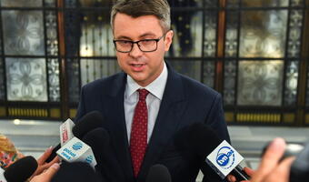 Prezes Kaczyński na posiedzeniu klubu mobilizował polityków PiS