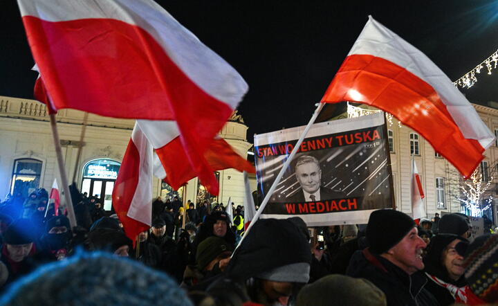 Protest przed Pałacem Prezydenckim / autor: PAP