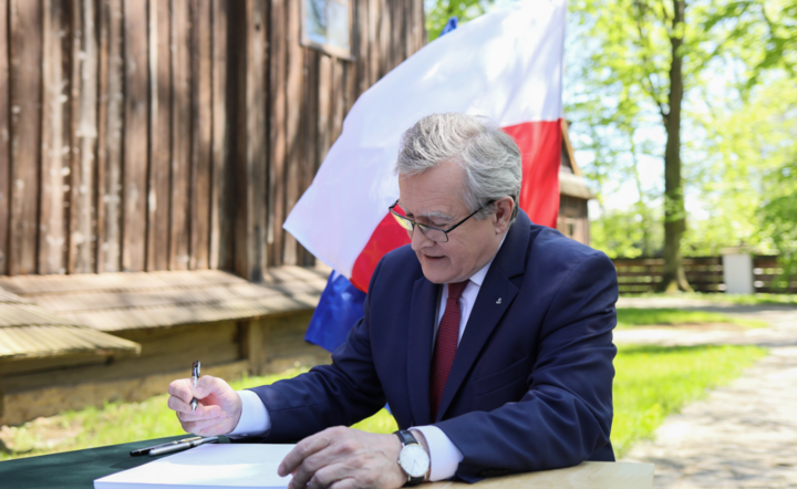 Wicepremier, minister kultury i dziedzictwa narodowego prof. Piotr Gliński / autor: PAP/Zbigniew Meissner