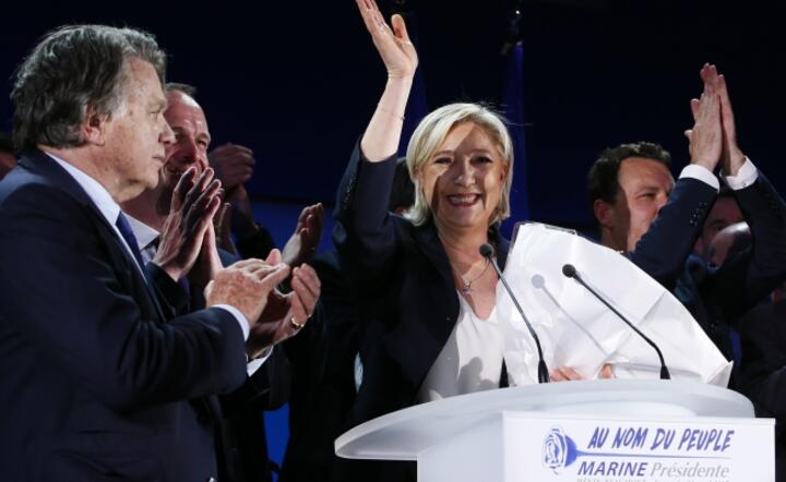 Marine Le Pen świętuje sukces wyborczy, fot. PAP/EPA/IAN LANGSDON
