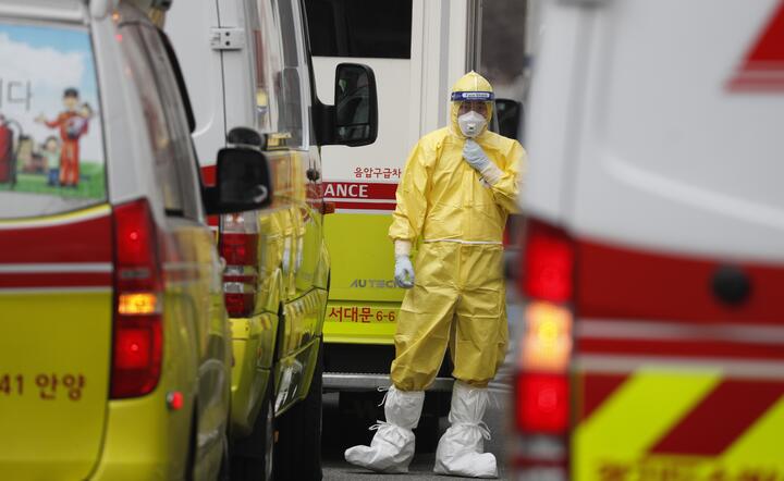 Korea Południowa także walczy z epidemią / autor: PAP/EPA/JEON HEON-KYUN