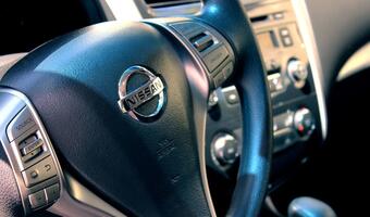 Nissan po dwudziestu latach zmienia logo